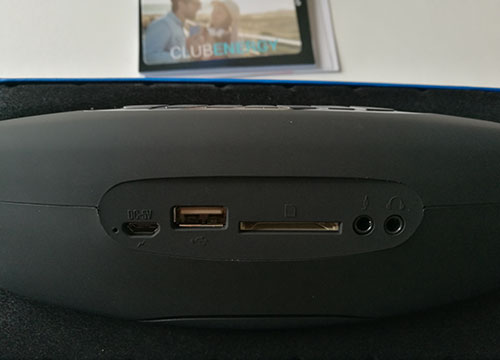 Altavoz con Conexion USB y Pendrive